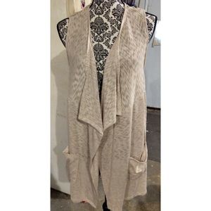 No Boundaries L Tan Vest